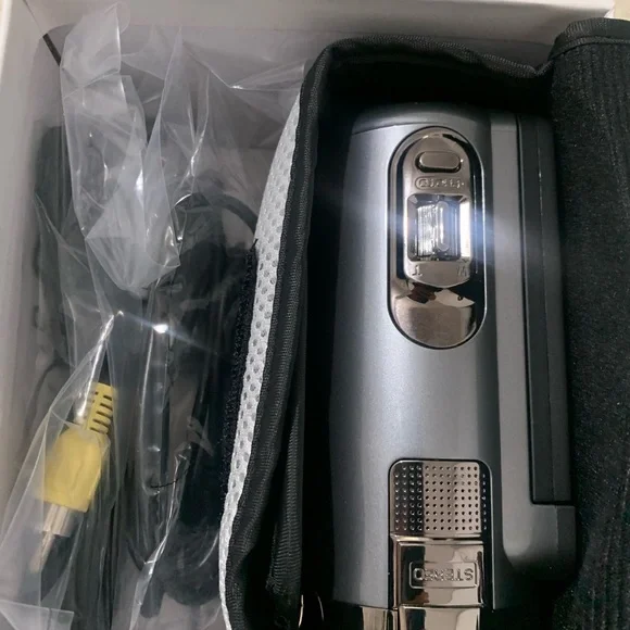 DIGITAL VIDEO CAMERA - Picture 9 of 10